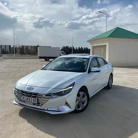 Hyundai Elantra 2021