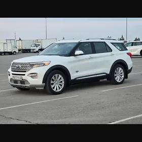 Ford Explorer 2023