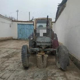 Belarus 320 1983