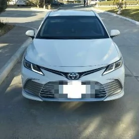 Toyota Camry 2022