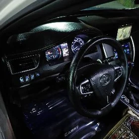 Toyota Camry 2016