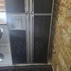 Холодильник Hitachi