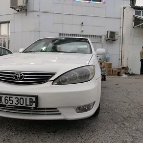 Toyota Camry 2004