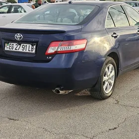 Toyota Camry 2010
