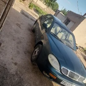 Daewoo Leganza 1998