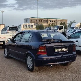 Opel Astra 2003