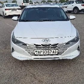 Hyundai Elantra 2021