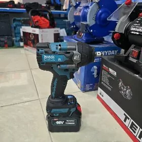 MAKITA 700NN BOLTAWOLT TÄZE