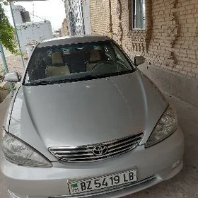 Toyota Camry 2005