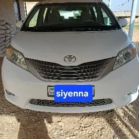 Toyota Sienna 2012