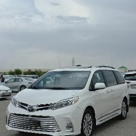 Toyota Sienna 2017