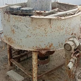 Beton meşalka