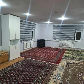 просторная комната  на 2 этаже