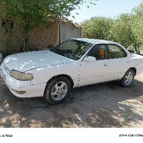 Toyota Camry 1990