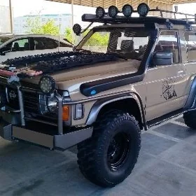 Nissan Patrol 1995