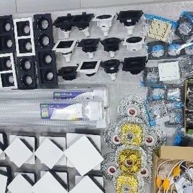 Tok shit spot lampa elektrik