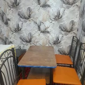 стулья и стол