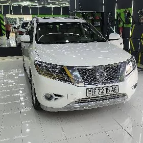 Nissan Pathfinder 2013