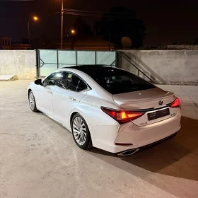 Lexus ES 350 2021
