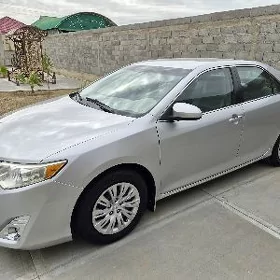 Toyota Camry 2013