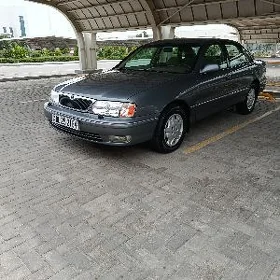 Toyota Avalon 1999