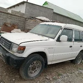 Mitsubishi Pajero 1993