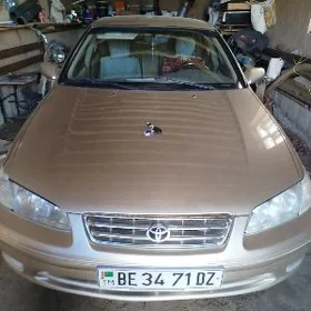 Toyota Camry 2001