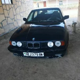BMW 325 1990