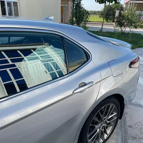 Toyota Camry 2020