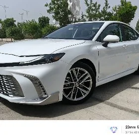 Toyota Camry 2025