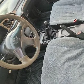 Hyundai Santa Fe 2000