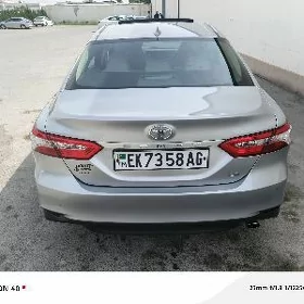 Toyota Camry 2018