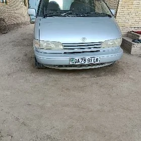 Toyota Previa 1993