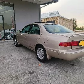 Toyota Camry 2000