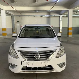 Nissan Sunny 2022