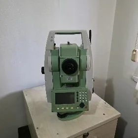 Leica distomat 06 plus arenda