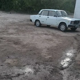 Lada 2107 1984