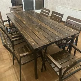 Стол,стул.