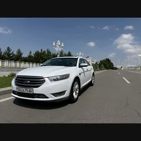 Ford Taurus 2018