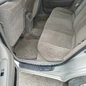 Toyota Avalon 2001
