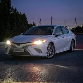 Toyota Camry 2020