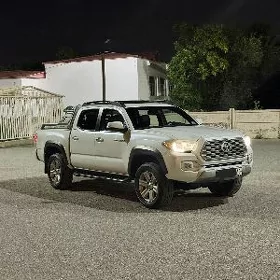 Toyota Tacoma 2019