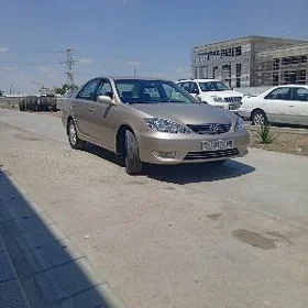 Toyota Camry 2004