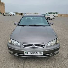 Toyota Camry 1999