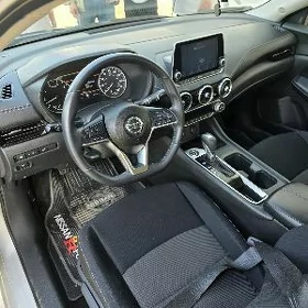 Nissan Sentra 2020