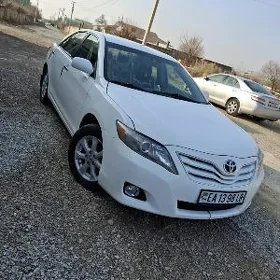 Toyota Camry 2011