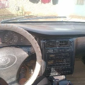 Toyota Corona 1993
