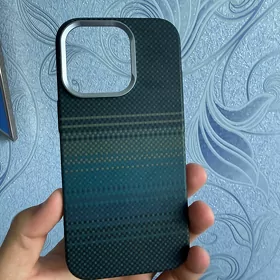 iPhone 16 pro cehol