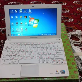 Lenovo okuwcy kompyuter noutbu