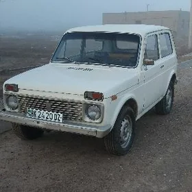 Lada Niva 1987